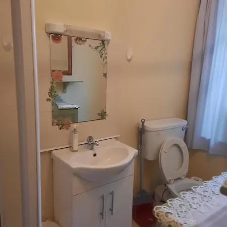 Séjour chez l'habitant Double With Shared Bathroom Cork