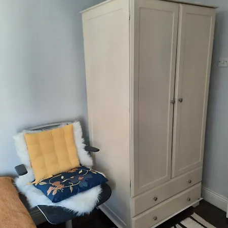 Double With Shared Bathroom *